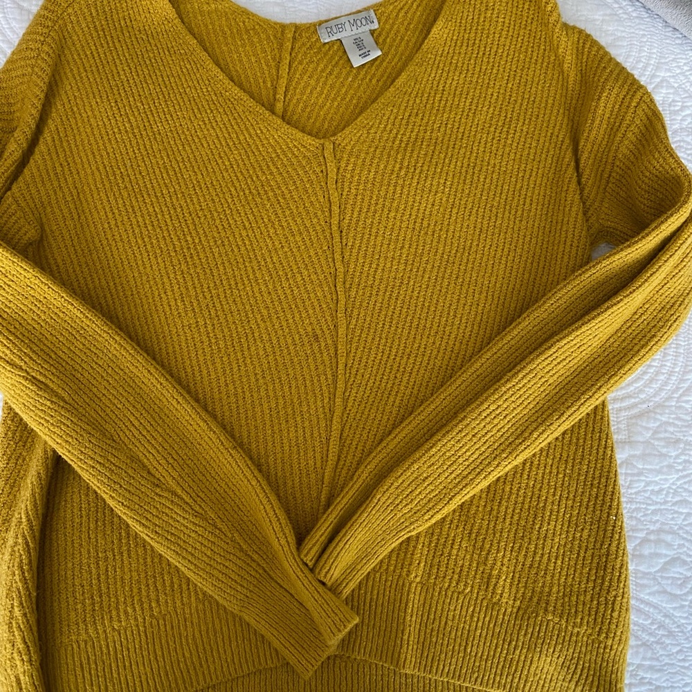 ruby moon yellow sweater - Picture 5 of 8